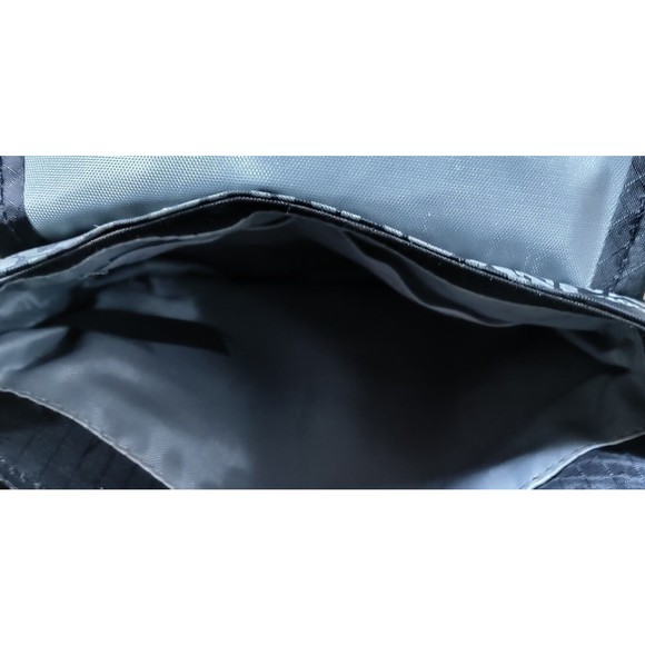 Roots Canada Messenger Crossbody Bag Black & Gray Nylon Establish 1973 Small NWT - Picture 11 of 14